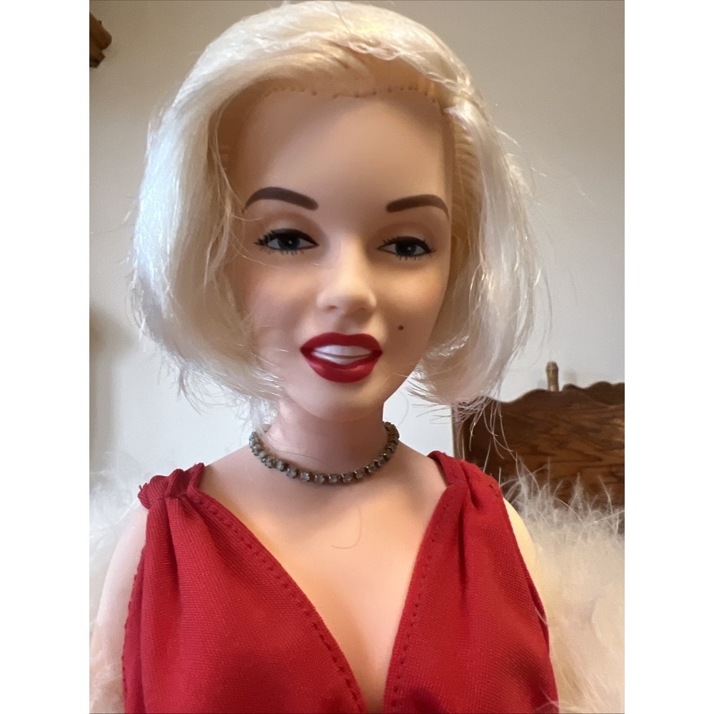 Vintage World Doll 1983 Marilyn Monroe 18" /no Box - Picture 4 of 6